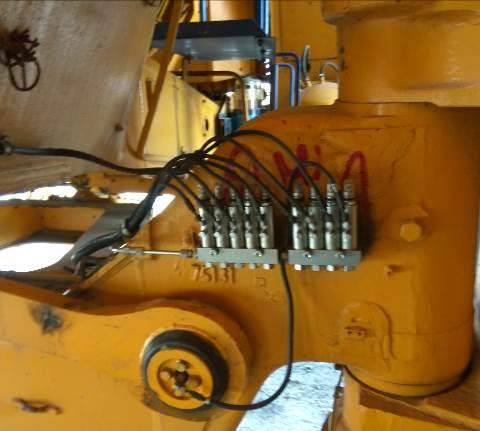 БЕЛАЗ 75131 монтаж АЦСС GRACO на карьерном самосвале.